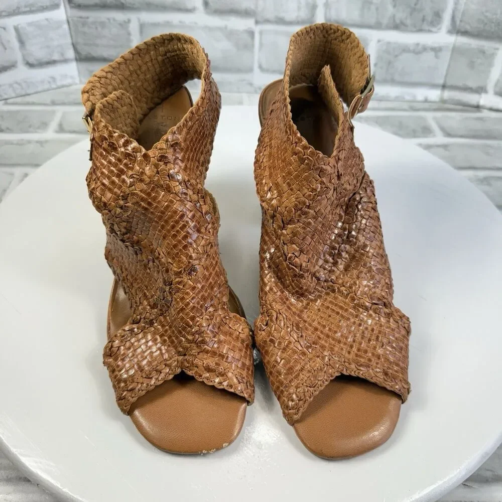 H by Halston PENELOPE Women's Size 10 Brown Leather Ankle Strap Heeled Sandals
